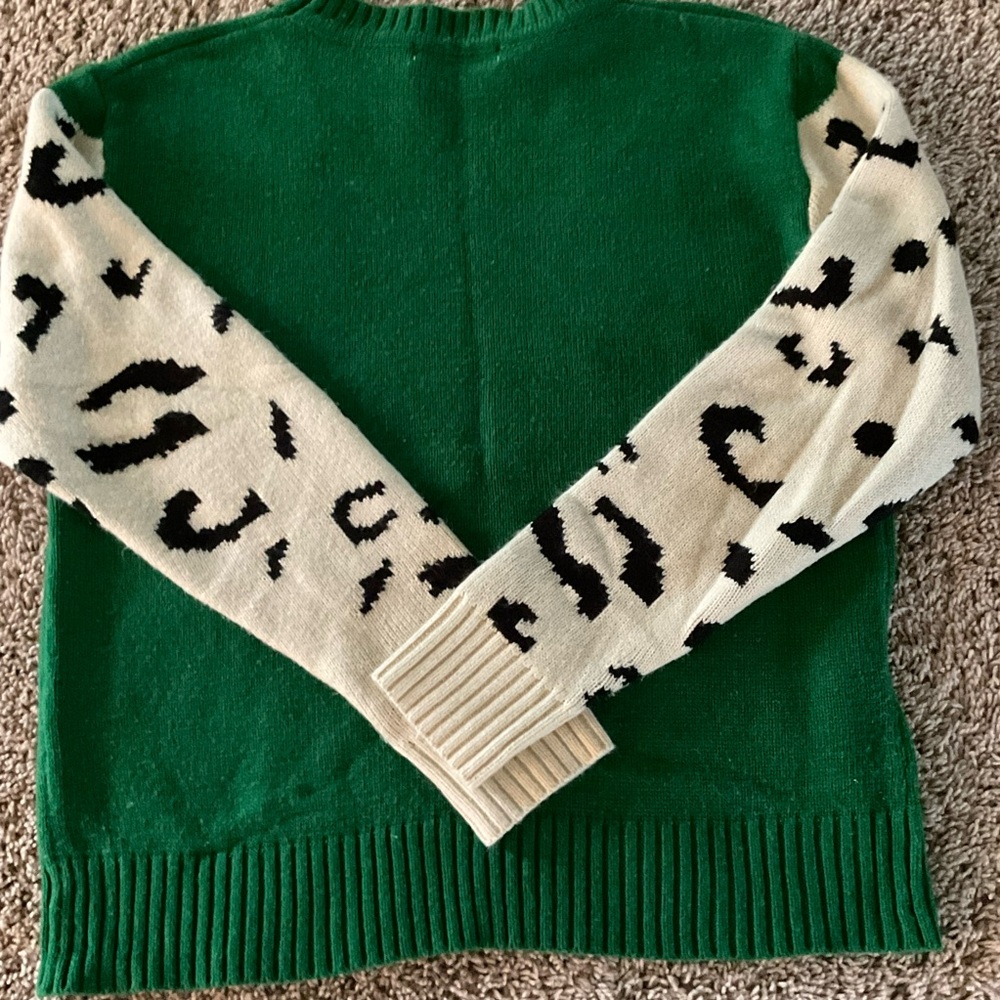 Angashion Leopard Crewneck Sweater, Women’s Sz L - Picture 7 of 8